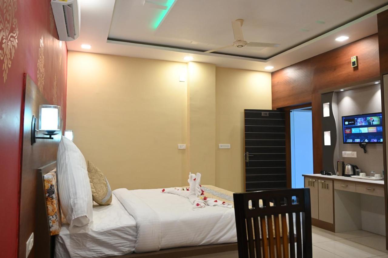 Hotel Bhairav Niwas ビーカーネール エクステリア 写真